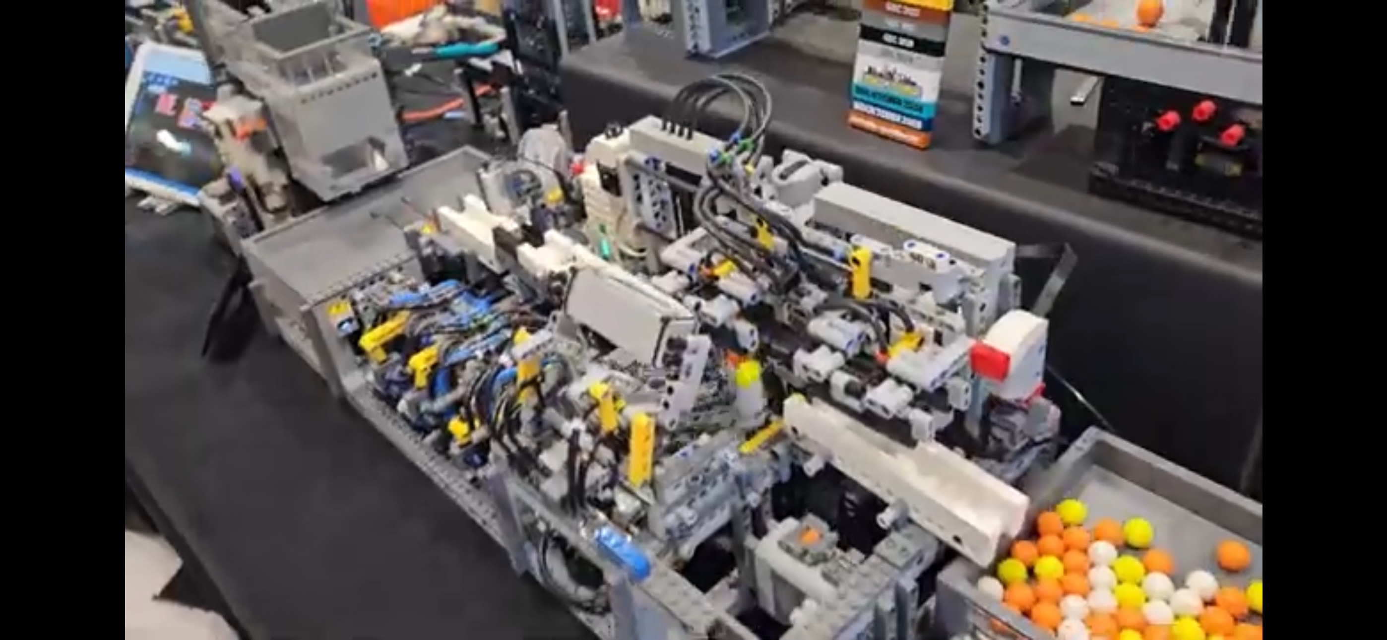 Mechanical Ball Cleaner